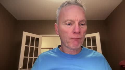 Snapshot of chill_with_john chatting on 10-23-25, 01:10 John online show from 10-23-25, 01:10