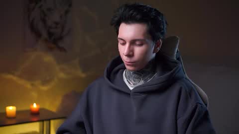 Snapshot of chillguy2k chatting on 10-23-25, 07:34 Rick online show from 10-23-25, 07:34