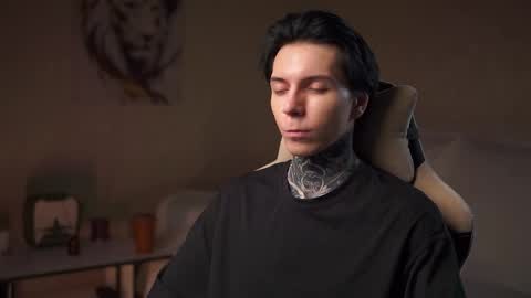 Snapshot of chillguy2k chatting on 11-22-25, 04:06 Rick online show from 11-22-25, 04:06