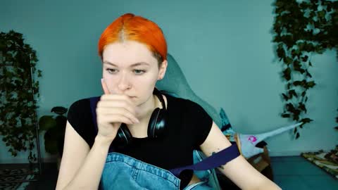 Bella online show from 10-18-25, 05:43