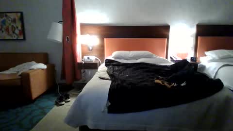 Snapshot of chippy70 chatting on 10-27-25, 08:24 chippy70 online show from 10-27-25, 08:24