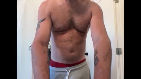 Snapshot of chiquitaroad chatting on 09-17-25, 02:52 chiquitaroad online show from 09-17-25, 02:52