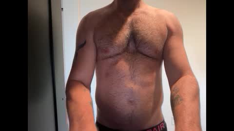 Snapshot of chiquitaroad chatting on 10-08-25, 06:05 chiquitaroad online show from 10-08-25, 06:05