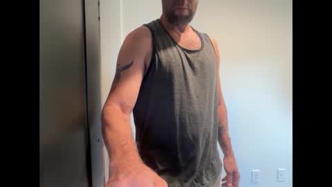 Snapshot of chiquitaroad chatting on 10-09-25, 04:38 chiquitaroad online show from 10-09-25, 04:38