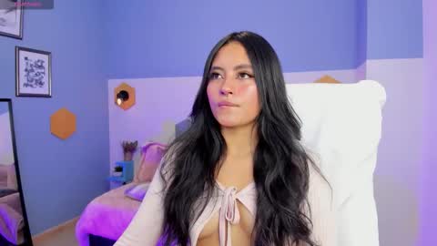 Chloe online show from 10-15-25, 03:34