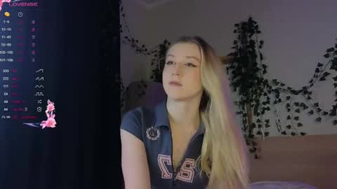 Arianaa Mourrr online show from 03-09-25, 02:07