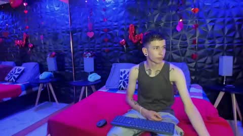 CHLOE AND JAKKE.  online show from 02-17-25, 12:59