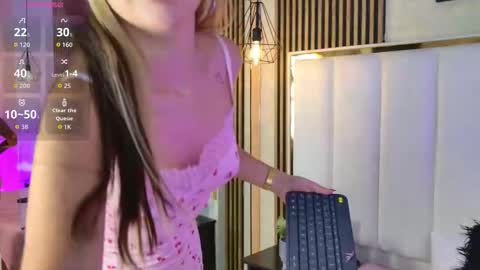 Chloe  online show from 01-15-26, 09:18