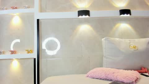  CHLOE  online show from 10-11-25, 07:40