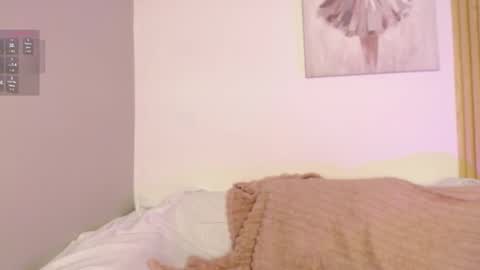 Snapshot of chloe_peach_ chatting on 03-29-26, 12:38 chloe_peach_ online show from 03-29-26, 12:38