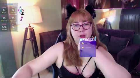 chloe_prg online show from 12-15-25, 01:26