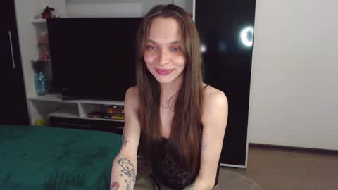 Chloe online show from 01-31-25, 10:10
