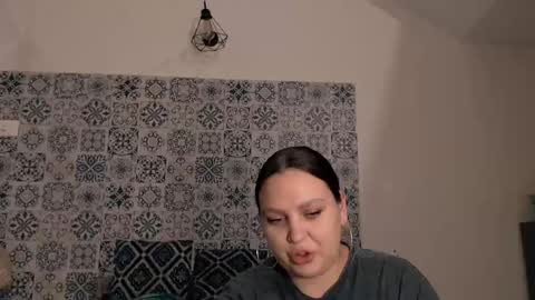 Snapshot of chloe_x_ chatting on 02-09-25, 07:09 Eva and Sandra online show from 02-09-25, 07:09