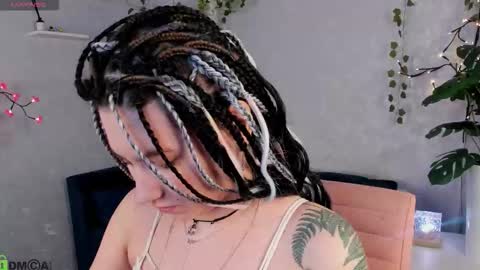 Snapshot of chloebloss0m chatting on 02-27-26, 03:06 Boni online show from 02-27-26, 03:06