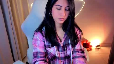 Snapshot of chloebum_ chatting on 01-16-26, 11:03 Chloe online show from 01-16-26, 11:03