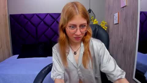 chloecampbell03 online show from 10-03-25, 01:08