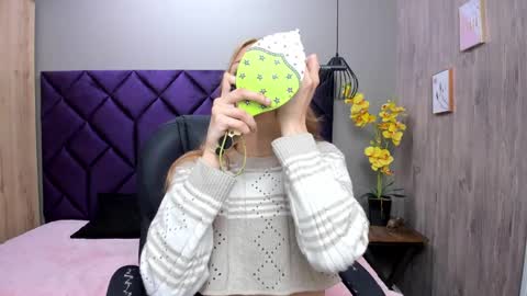 chloecampbell03 online show from 10-14-25, 12:28