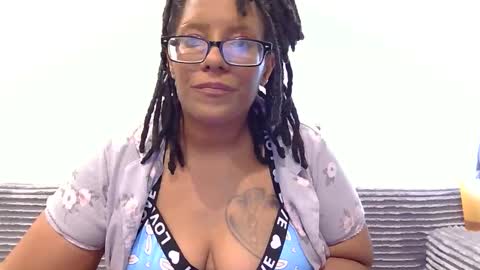 Snapshot of chloeclapper24 chatting on 03-15-26, 03:12 Chloe online show from 03-15-26, 03:12