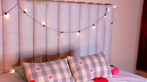 C H L O E  online show from 03-02-26, 02:25