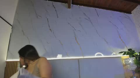 Chloee online show from 11-17-25, 12:33