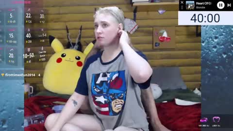 Snapshot of chloeerose2000 chatting on 02-14-25, 07:49 ChloeeRose online show from 02-14-25, 07:49