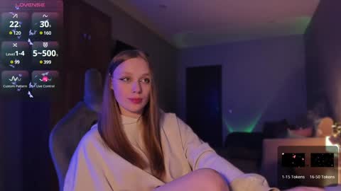Snapshot of chloegins chatting on 12-20-24, 12:52 chloegins online show from 12-20-24, 12:52
