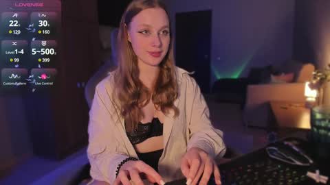 Snapshot of chloegins chatting on 12-20-24, 03:58 chloegins online show from 12-20-24, 03:58