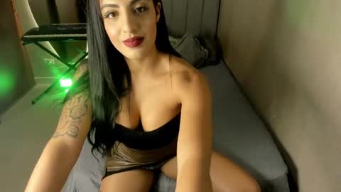 Laura  independent model online show from 12-21-24, 11:34