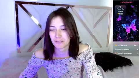 Snapshot of chloejohnsoon chatting on 02-28-25, 07:56 Chloe online show from 02-28-25, 07:56