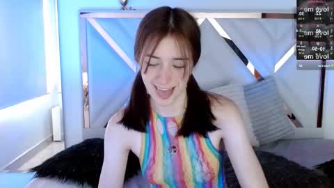 Snapshot of chloejohnsoon chatting on 09-20-25, 02:29 Chloe online show from 09-20-25, 02:29
