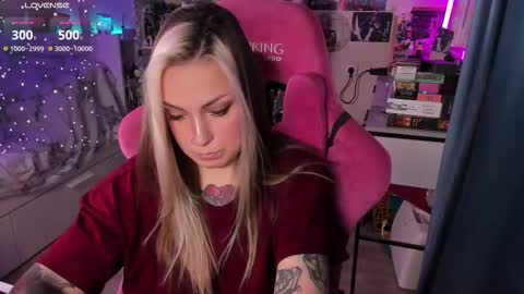 Snapshot of chloekohaku chatting on 11-22-25, 08:57 ChloeKohaku online show from 11-22-25, 08:57