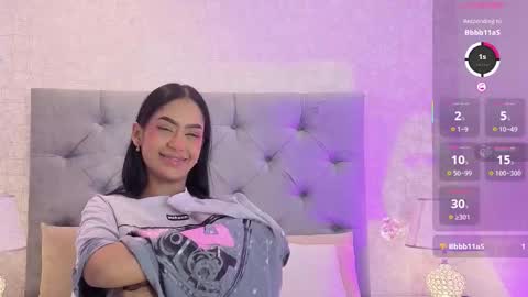 Snapshot of chloemoon10 chatting on 03-20-26, 09:25 C H L O E M O O N online show from 03-20-26, 09:25