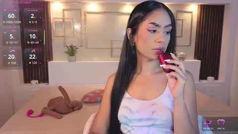 Chloe Moon online show from 09-27-25, 11:48