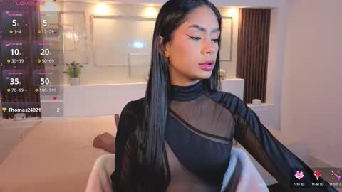 Chloe Moon online show from 10-01-25, 05:02