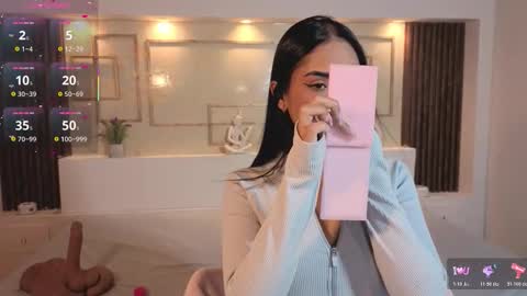 Chloe Moon online show from 11-08-25, 11:21