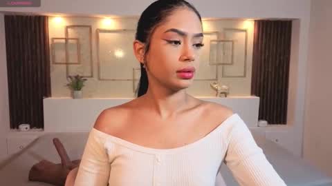 Chloe Moon online show from 11-11-25, 09:53