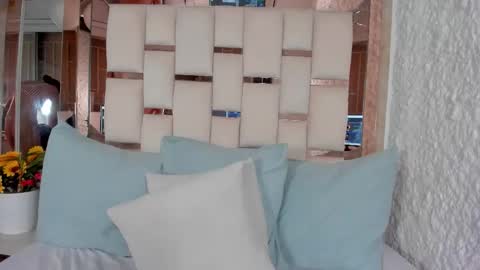 Chloe  online show from 11-13-25, 06:40