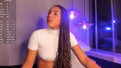 Snapshot of chloetaylorr_ chatting on 12-14-24, 12:23 CHLOE online show from 12-14-24, 12:23