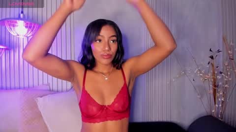 Snapshot of chloetaylorr_ chatting on 01-14-25, 09:30 CHLOE online show from 01-14-25, 09:30
