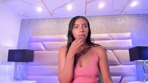 Snapshot of chloetaylorr_ chatting on 01-26-25, 12:48 CHLOE online show from 01-26-25, 12:48