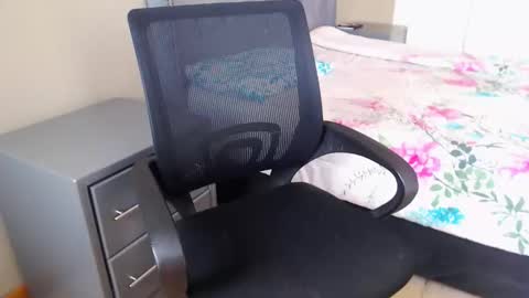 Snapshot of choccoa chatting on 10-07-25, 12:13 Daisy online show from 10-07-25, 12:13