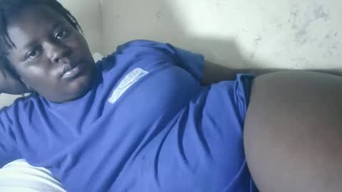 Snapshot of choclate_goddess chatting on 10-13-25, 03:28 Paula online show from 10-13-25, 03:28