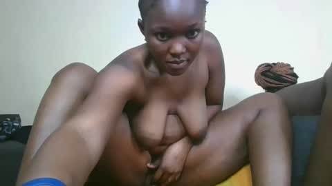 Snapshot of choco_baeb chatting on 02-03-25, 11:42 nei online show from 02-03-25, 11:42