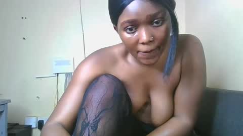 Snapshot of choco_baeb chatting on 02-25-25, 05:58 nei online show from 02-25-25, 05:58