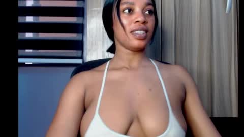 ESTHER online show from 01-10-25, 06:42