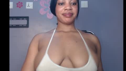 ESTHER online show from 01-30-25, 08:43