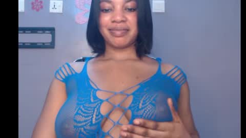 ESTHER online show from 02-05-25, 10:44