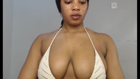 ESTHER online show from 09-30-25, 07:24