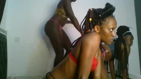 Snapshot of chocobear22 chatting on 10-31-25, 01:28 chocobear22 online show from 10-31-25, 01:28