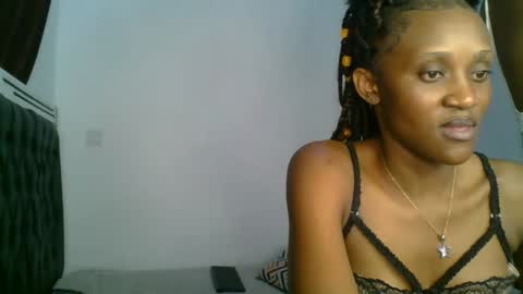 Snapshot of chocobear22 chatting on 11-16-25, 10:43 chocobear22 online show from 11-16-25, 10:43